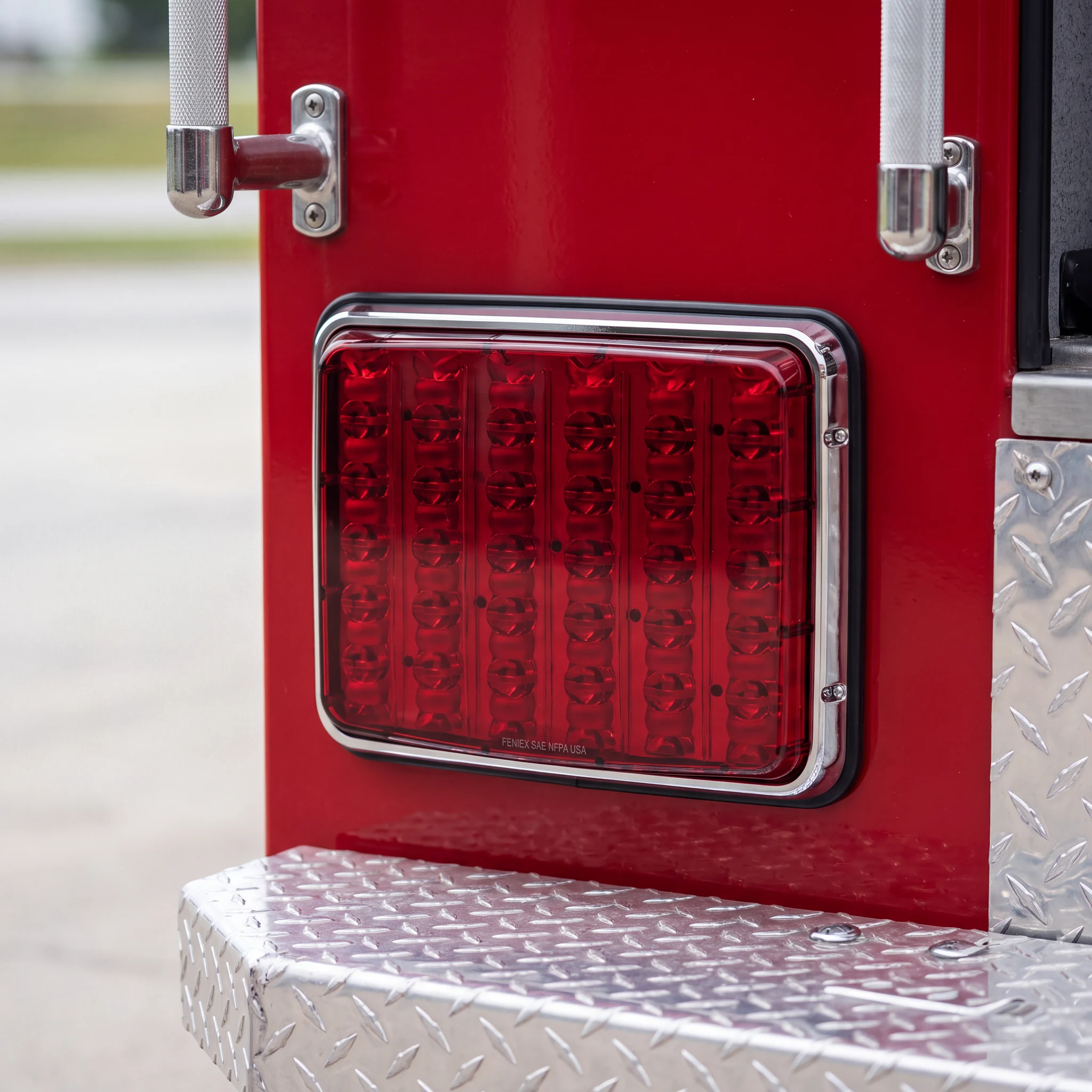 Brake-Tail-Turn Lux 9x7 — installed on the vehicle