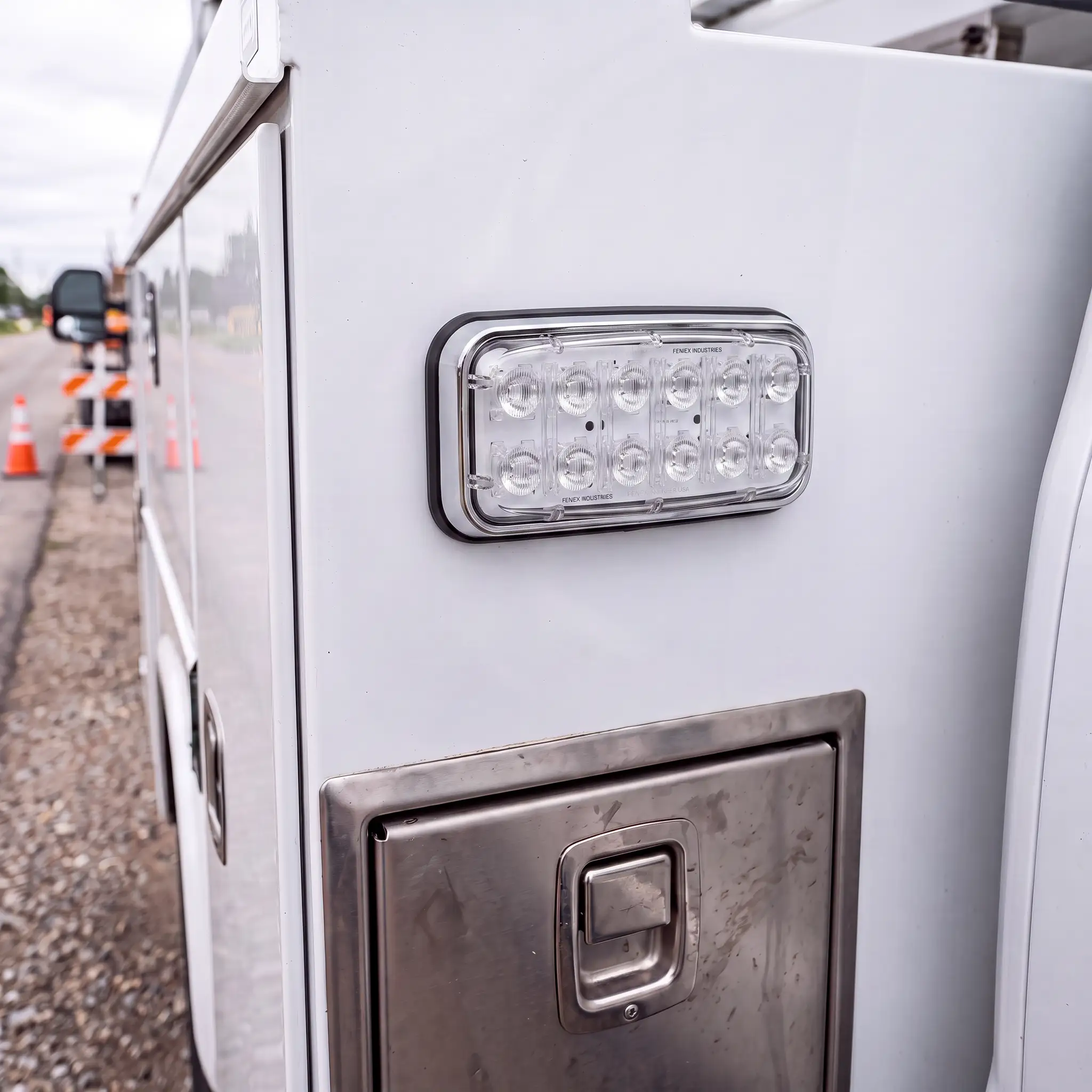 Spot Lux 7x3 — installed on the vehicle