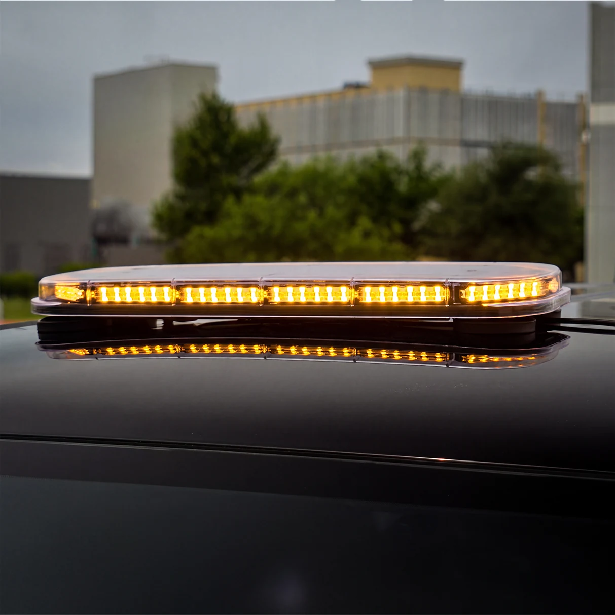 Quantum 27 Mini — installed on the vehicle