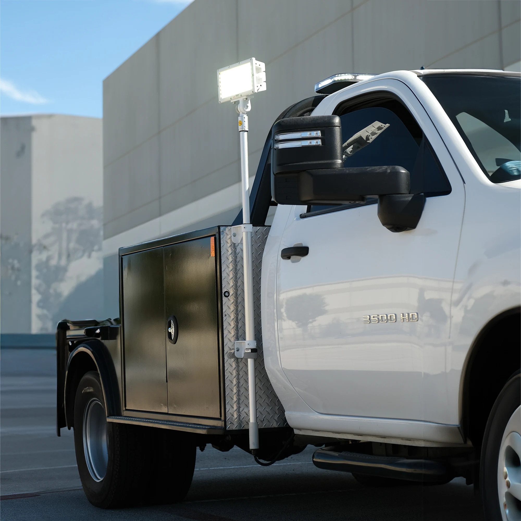 Torch Pole Light — installed on the vehicle