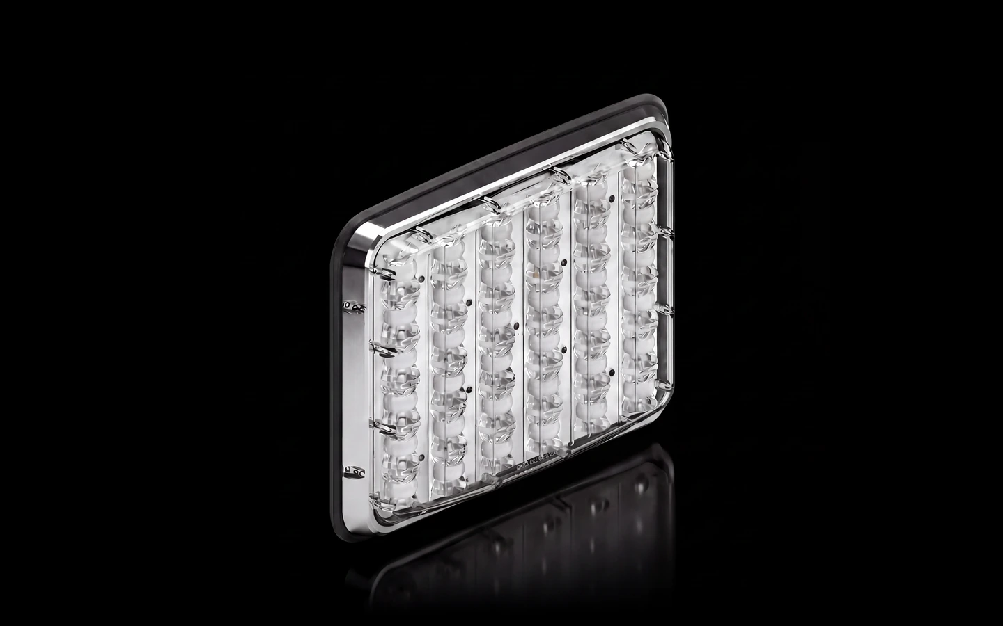 Reverse Lux 9x7